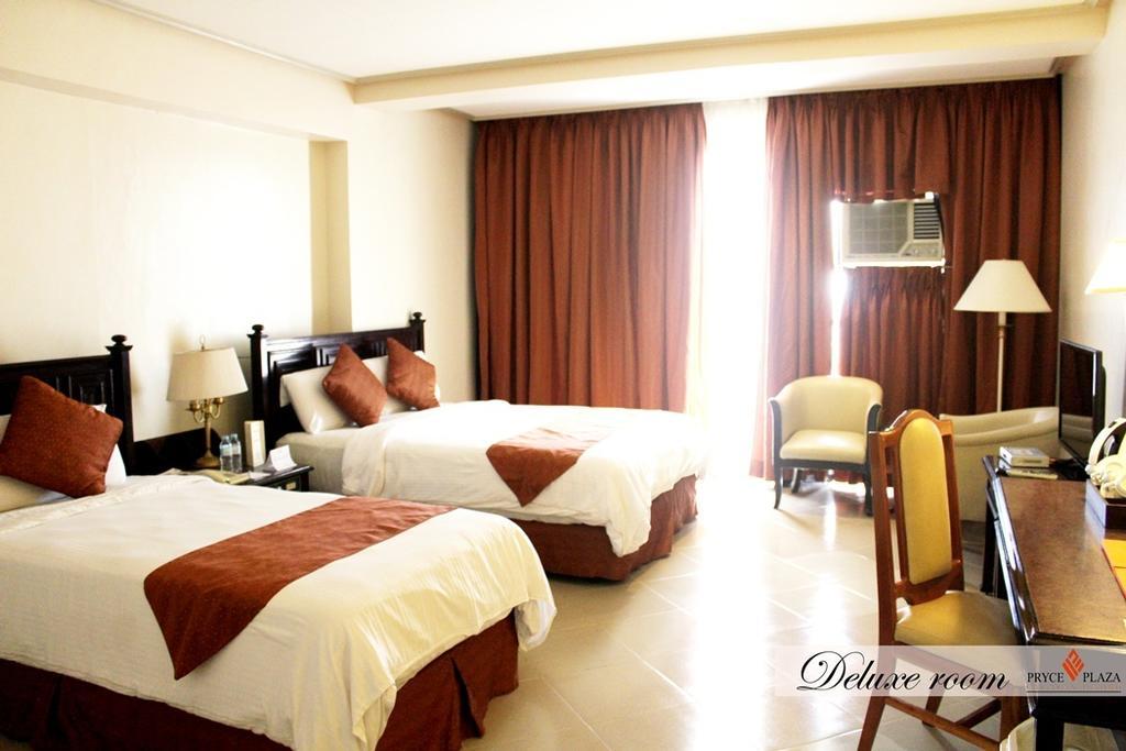 Pryce Plaza Hotel Cagayan de Oro Zewnętrze zdjęcie